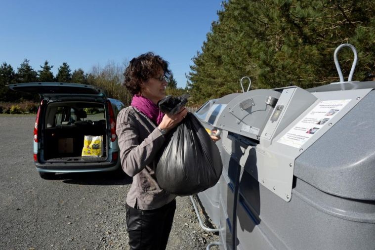 Apport des déchets aux colonnes implantées à proximité des immeubles et dans les bourgs